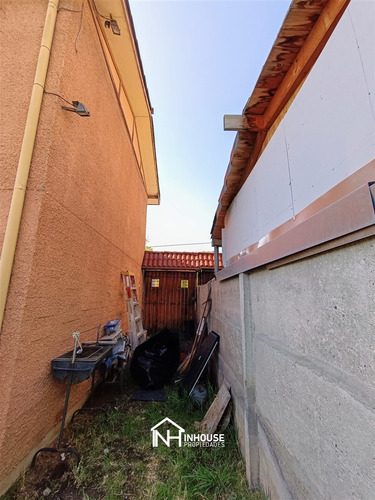 Casa En Venta De 4 Dorm. En Puente Alto