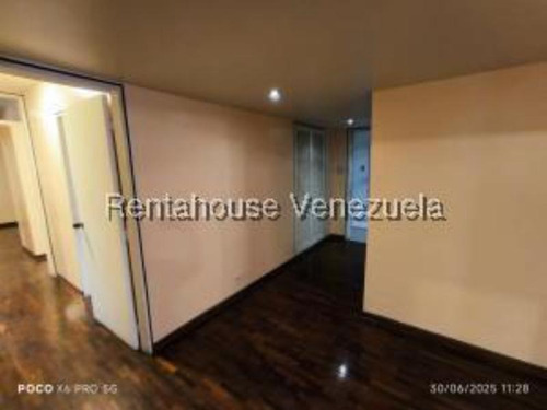 #26-83 Espacioso Apartamento En Colinas De Quinta Altamira