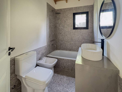Increíble Casa A Estrenar. 3 Dormitorios. Barrio Cerrado Santa Clara - Manzanares