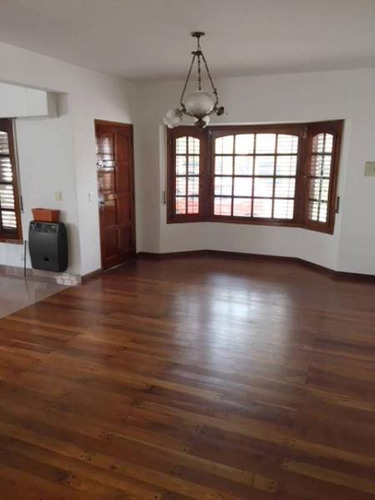 Casa Amplia En Venta En San Fernando - Punta Chica Alto