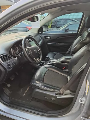 Dodge Journey 2.4 Sxt Sport 7 Pasajeros At