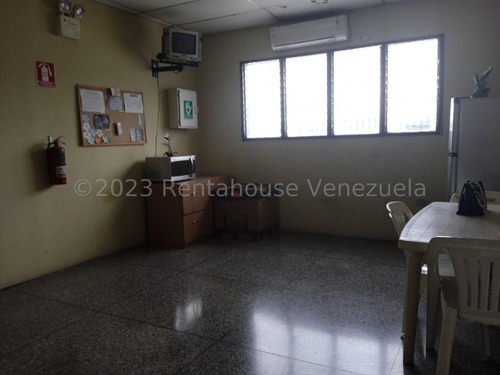 Estratégico Edificio En Venta Ubicado En Zona Céntrica Comercial De Barquisimeto Jr