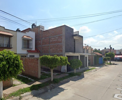 Sk01- Oportunidad. Casa En Remate Bancario En C. Bahia Del Oslo, Paseos De La Castallana, Leon De Aldama, Gto. ( Solo Recursos Propios)
