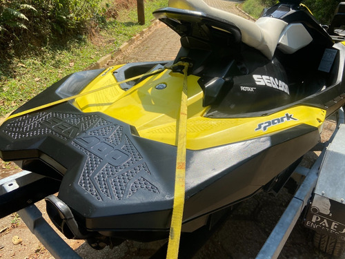 Jet Ski Sea Doo Spark 90hp Ibr 3up ( Com Carreta )