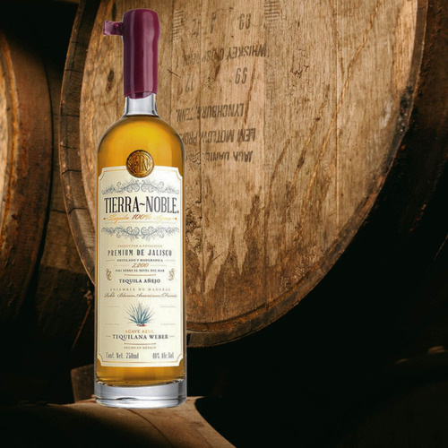 Tequila Tierra Noble Añejo 750ml