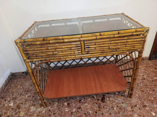Mesa Organizador De Mimbre. (Usado)