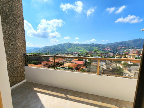 Apartamento Penthouse Dúplex Remodelado 295 M² 4h, 7b, 3p, Residencia Geminis En Calle Cerrada En Venta En Los Samanes Avenida 3 Caracas