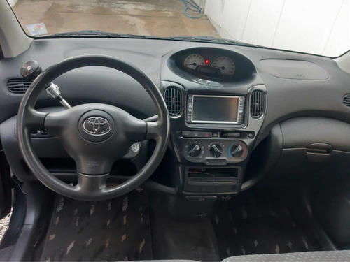 Imagen 8 de 10 de Toyota Funcargo 1.3 Automática