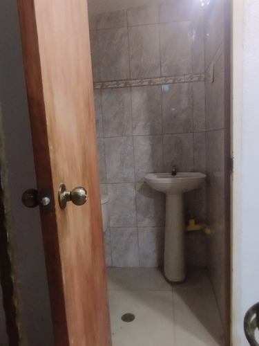 Edificio En Alquiler En Puerto La Cruz