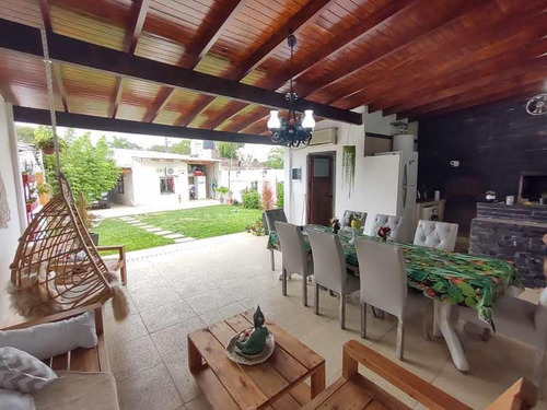 Imagen 2 de 7 de Casa En Venta, Italia 447, Belén De Escobar