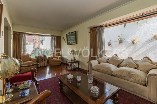 Casa 2 Pisos 2d + Servicios Sucre/lyon