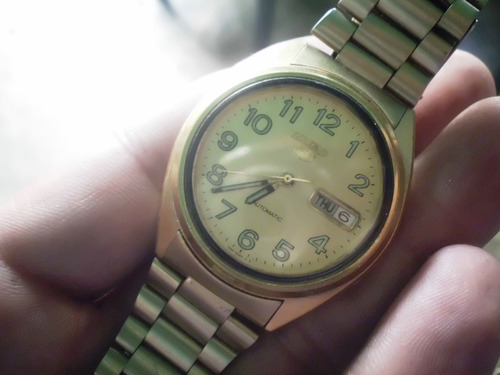 Reloj Seiko 5 Dorado Automatico