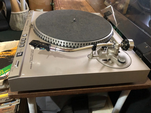 Bandeja Giradiscos Direct Drive Automática Kenwood Kd-4100 Gris (Usado)