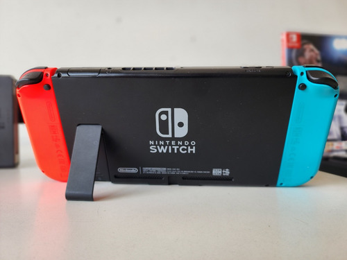 Nintendo Switch Standard 32 Gb + Juego Y Accesorios - Leer