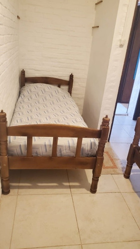 Casa Completa De 2 Pisos Para 8 Personas.