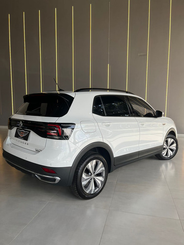 Volkswagen T-Cross 1.0 200 TSI TOTAL FLEX COMFORTLINE AUTOMÁTICO
