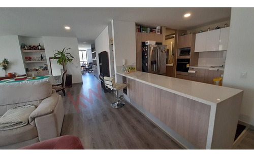 Encantador Apartamento En Venta: Estilo, Comodidad Y Ubicación Privilegiada