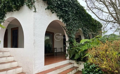 Casa En Venta De 3 Dorm. En Santo Domingo