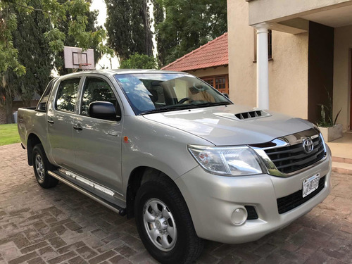 Toyota Hilux 2.5 Cd Dx Pack I 120cv 4x4 2013