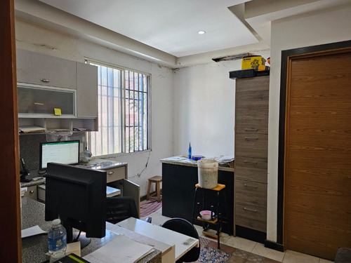 Se Vende Bodega A Precio De Remate En Correo No. 60, Col. Palmas, Álvaro Obregón. Arf