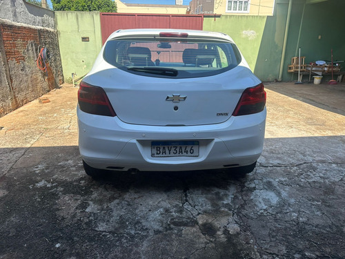 Chevrolet Onix 1.0 Joy 5p