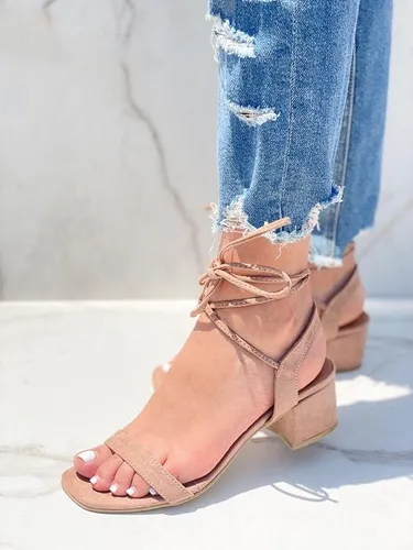 Zapatillas Mujer Tac n Bajo Cuadrado