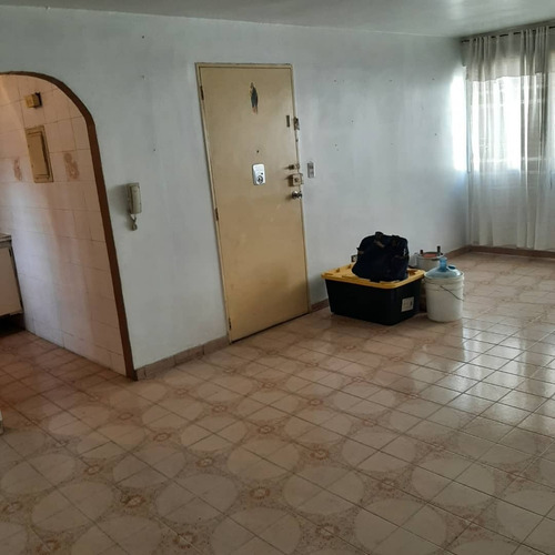 Imagen 4 de 14 de Apartamento Av Fuerzas Armadas Res Las Brisas Caracas