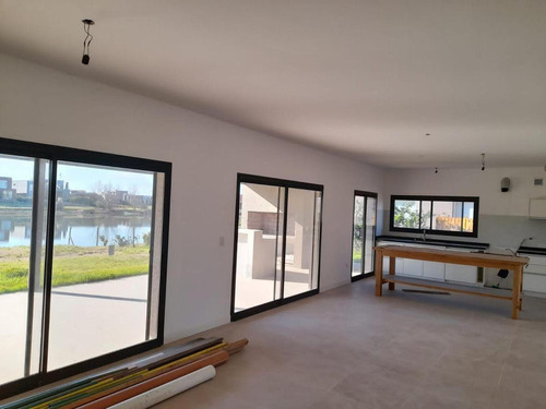 Imagen 12 de 30 de Casa En Venta El Canton Barrio Norte A Laguna C/pileta