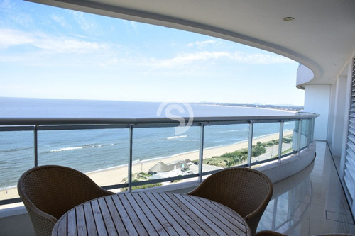 Apartamento En Mansa, 3 Dormitorios *- Ref: 4218