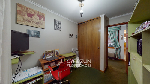Casa 4 Dormitorios 3 Baños 6 Estac. Con Terreno De 1.334 M²