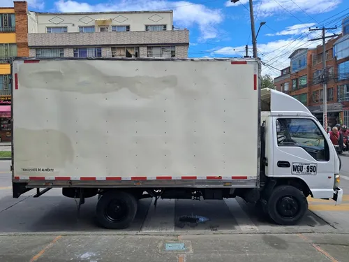 Furgón 5 Toneladas, Freno Aire, Diesel , Recibo Vehículo