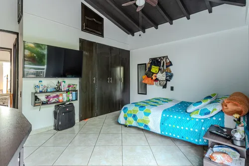 Casa En Venta En San Lucas. Cod V14548
