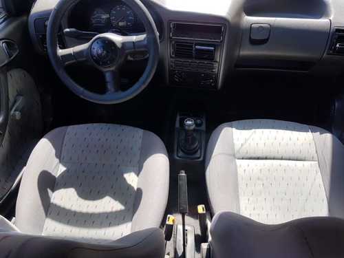 Imagem 8 de 10 de Volkswagen Gol 1.0 16v