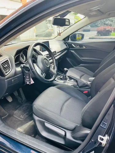 Mazda 3 2.0 Touring