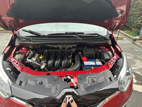 Renault Captur 2.0 Intens Automática