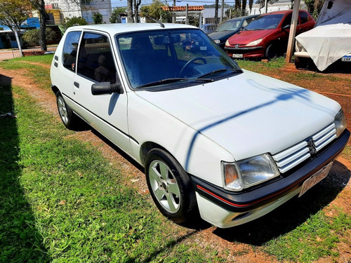 Peugeot 205 Xsi