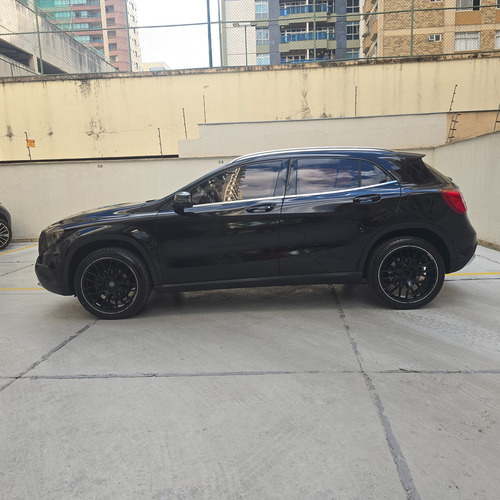 Mercedes-Benz Classe GLA 1.6 Enduro Turbo Flex 5p