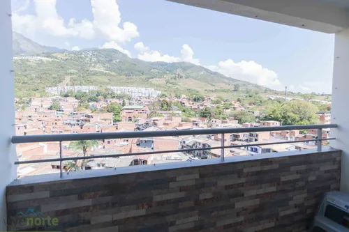 Apartamento En Venta En Torre Navarra Bello. Cod V13251