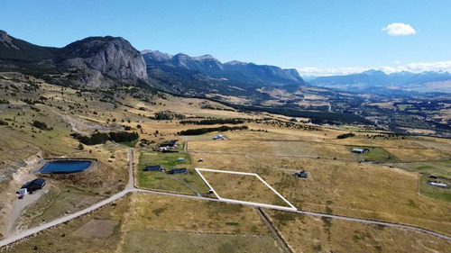 Parcela Con Agua Y Luz Km 14 Coyhaique Alto (91408)