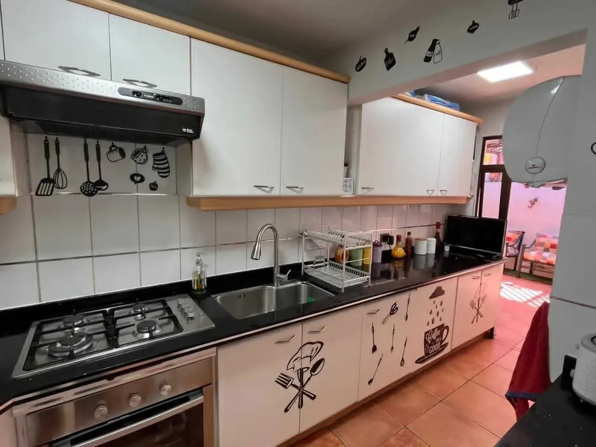 Imagen 2 de 12 de Hermosa Casa Con Amplios Espacios (167593)