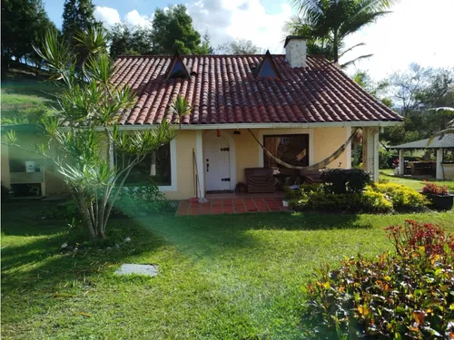 Casa Finca En Venta En Guarne