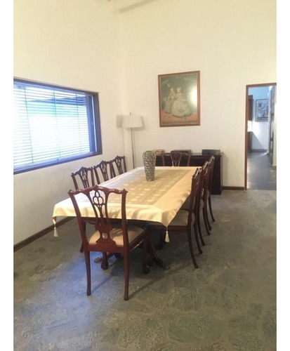 En Venta Casa 680m2 6h/6b/11p Cerro Verde 6194