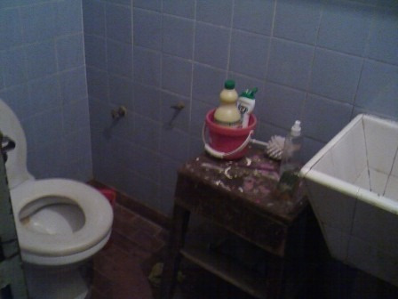 En Venta En Caseros Local De 30m2 Mas Entrepiso De 20m2 Zona Centrica Varios Destinos F: 8820