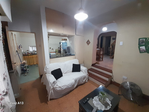 Venta 2 Viviendas De 3 Amb C/u S/172 M² De Lote