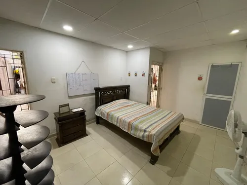 Casa Con Local Comercial