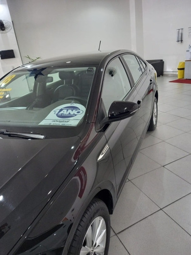 Imagem 2 de 10 de Volkswagen Virtus 2018 1.0 Highline 200 Tsi Aut. 4p