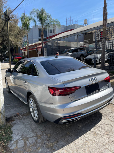 Audi A4 2.0 T Select 190hp Dsg