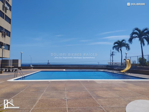 Imagen 3 de 10 de Apartamento En Alquiler En Macuto, Bajada El Playón, Av. La Playa Frente Al Balneario, Residencias Camurichico Edo. La Guaira Aa-mto001