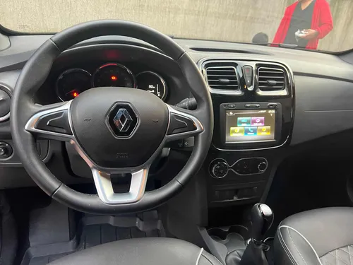 Renault Logan 1.6 Privilege / Intens