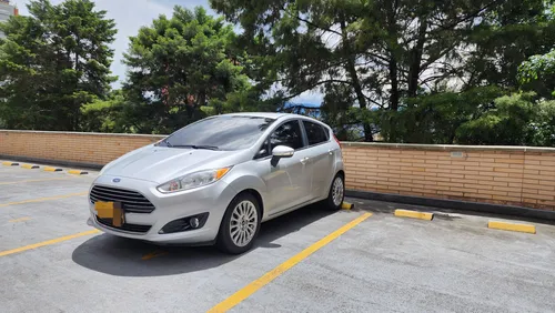 Ford Fiesta 1.6 Hatchback Titanium